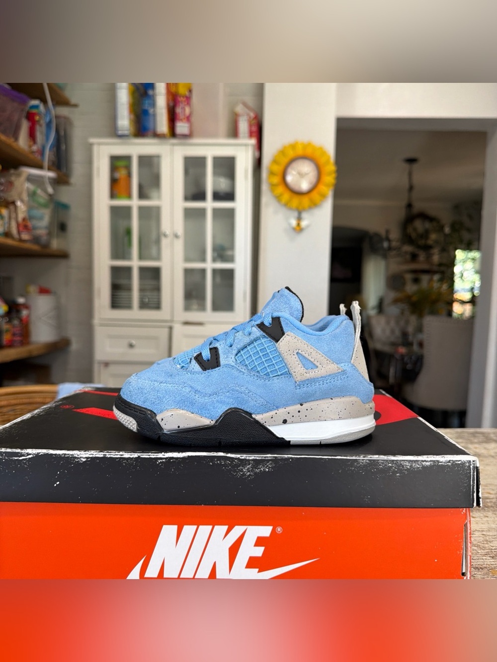 Air Jordan 4 Retro TD University Blue Black White BQ7670-400 Kids Size 9C